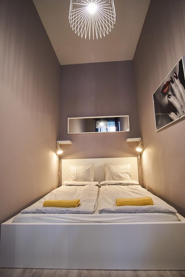 Design Apartment In The City Center With Ac Budapest Exterior photo